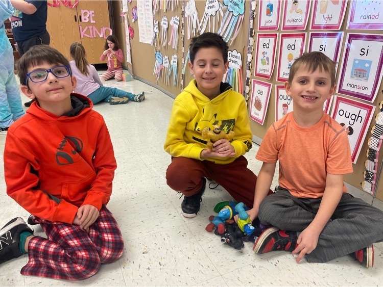 Live Feed | Mokena Elementary School